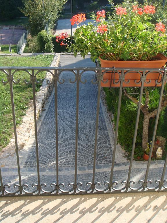 Residence Villa Valsi Santo Stefano Di Sessanio Εξωτερικό φωτογραφία