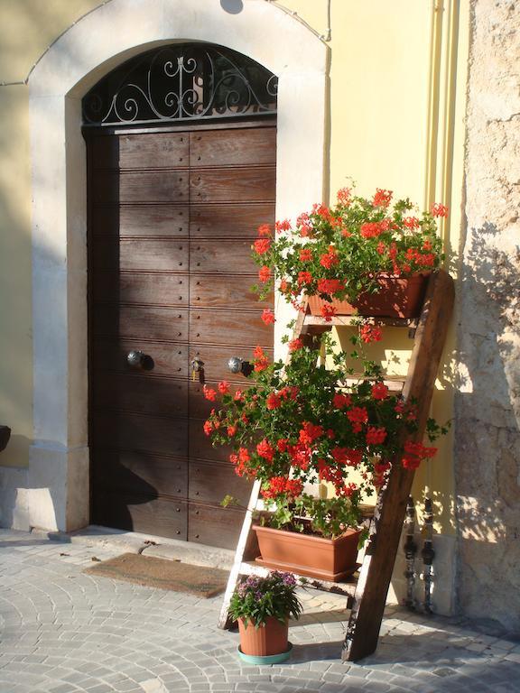 Residence Villa Valsi Santo Stefano Di Sessanio Εξωτερικό φωτογραφία